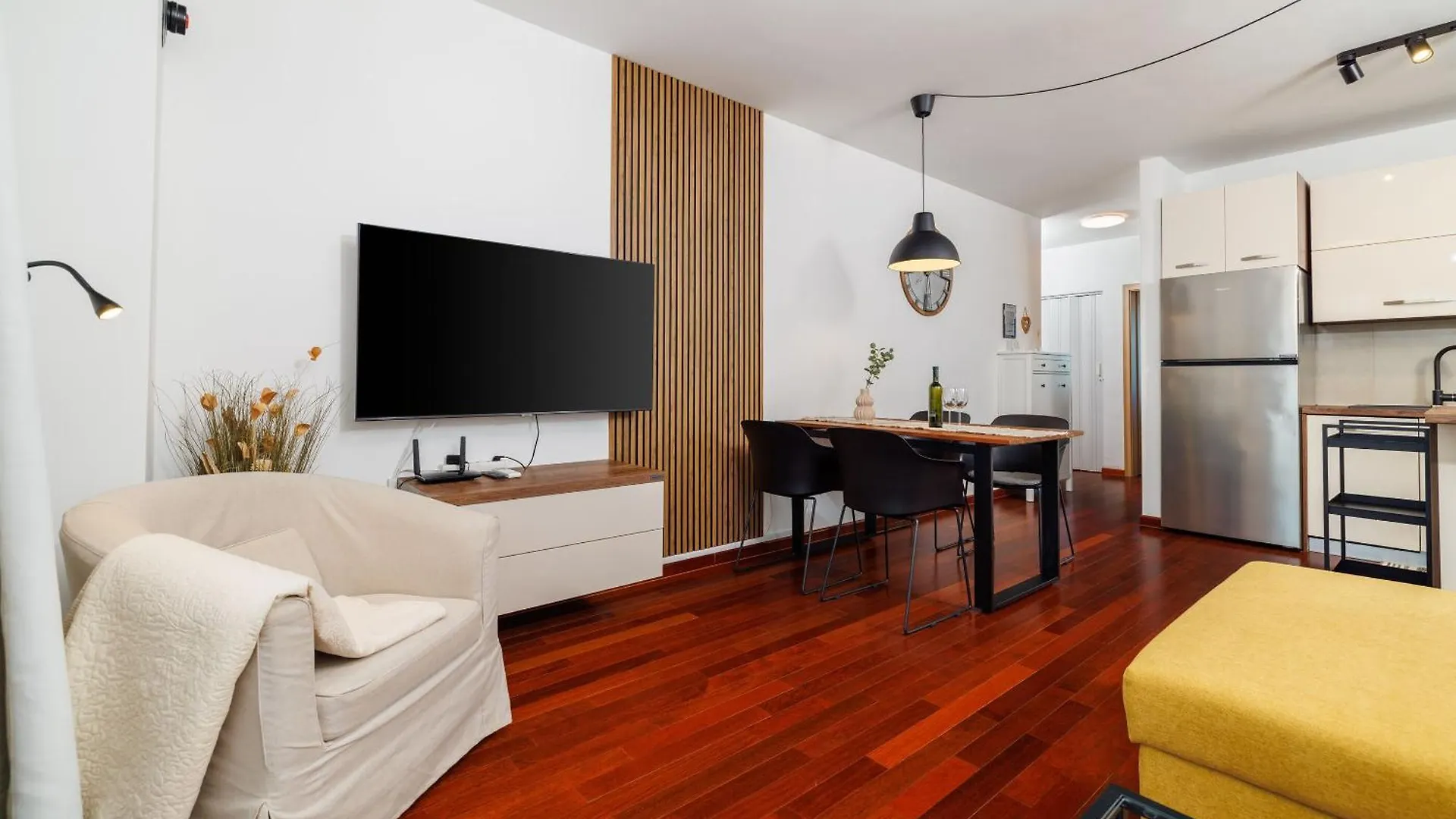 Apartment Iva Silo  0*, Silo (Krk) Croatia