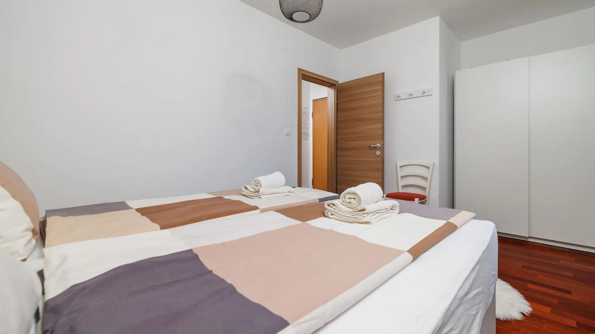 Apartment Iva Silo  Croatia