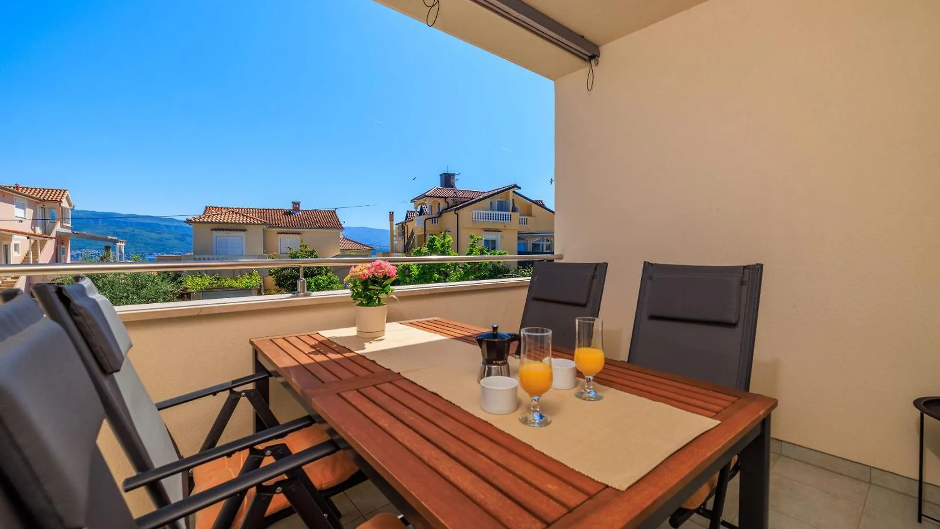 Apartment Iva Silo  Croatia